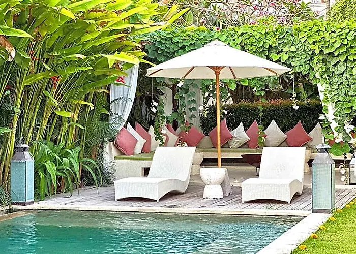 Middle House Bali 4*