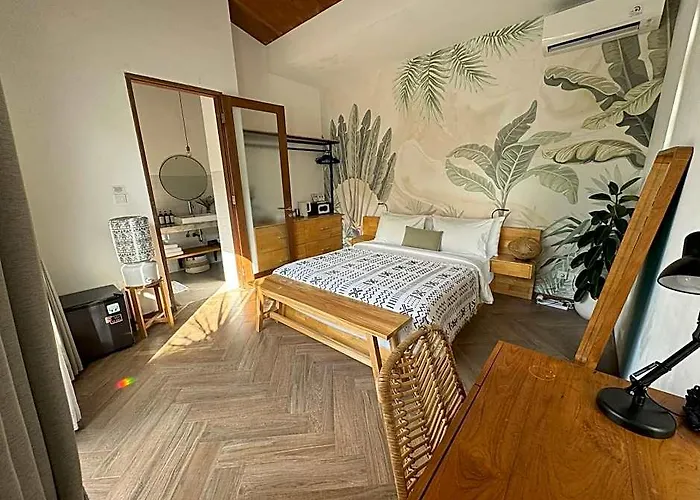 Middle House Bali Hotel