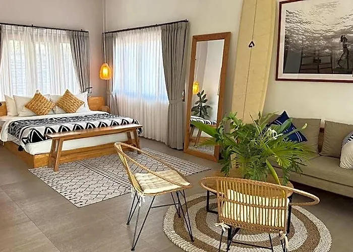 Middle House Bali Hotel 4*
